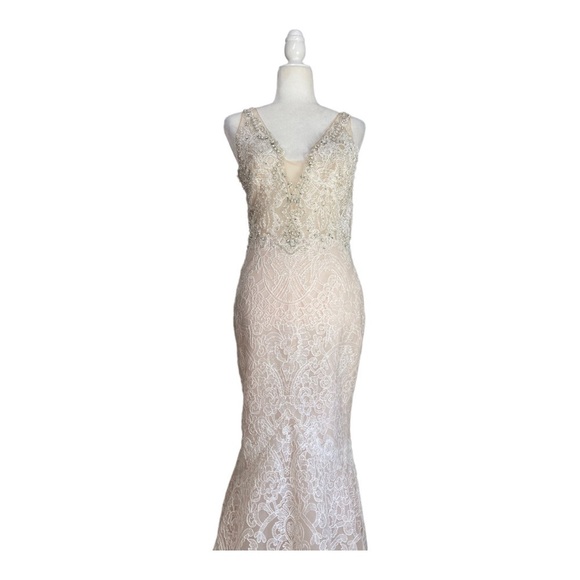 Badgley Mischka Cindy Bridal Wedding Gown - Picture 6 of 16